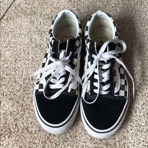 Vans checkered old skools